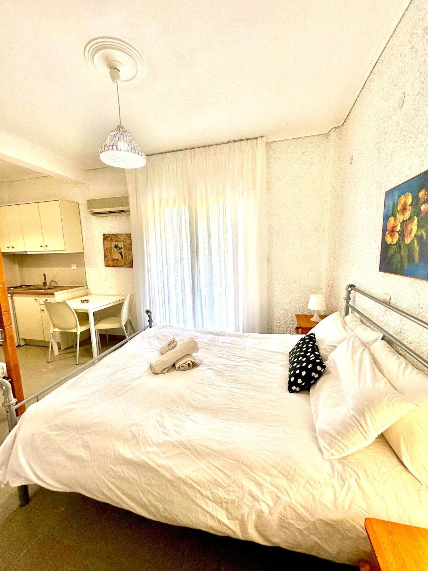 נאוס פירגוס Katerina Apartments חדר תמונה